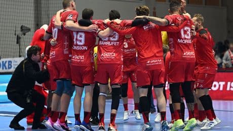 Bundesliga-Titelkampf: Melsungen bleibt nach Sieg in Hannover im Titelrennen