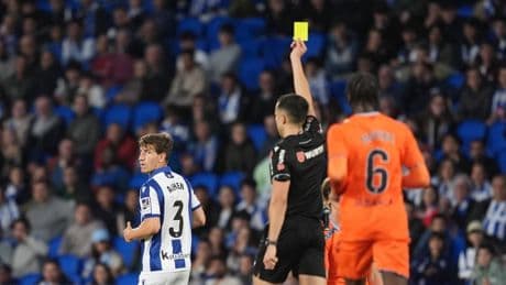 Aihen, baja por sanción, y seis jugadores de la Real podrían perderse el partido final ante el Madrid