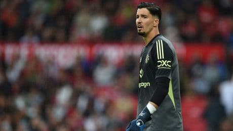 Manchester United'dan Altay Bayındır için flaş karar