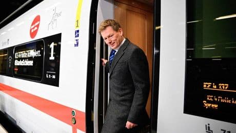 Verkehr: Deutsche Bahn beauftragt Headhunter mit der Suche nach einem neuen Chef