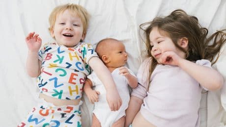 Deutschland bekommt zu wenige - DAS braucht es, damit Frauen mehr Kinder bekommen