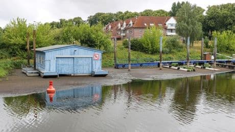 Trockenheit: Dömitzer Hafen mangels Wasser gesperrt