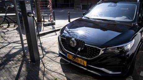 Grote zorgen auto-industrie over sterke verkoopdaling nieuwe bolides