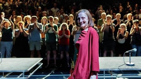 Carme Elias no se arredra en el escenario