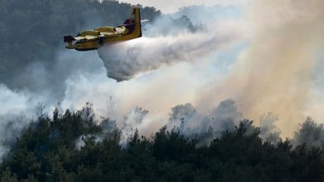 El Gobierno solicita ayuda a la Unión Europea para luchar contra la oleada de incendios que arrasa España