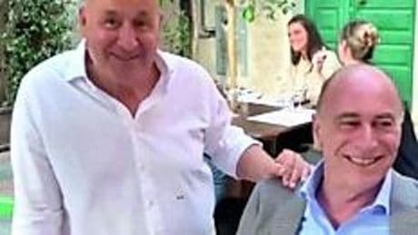 Il Re Carciofo trasloca il suo regno da Albenga ad Alassio. Melgrati stuzzica, Tomatis replica
