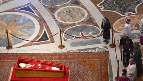 The touching reason this nun was able to pray next to the Pope’s coffin