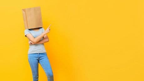Influencer sans montrer son visage ? La tendance qui explose sur TikTok