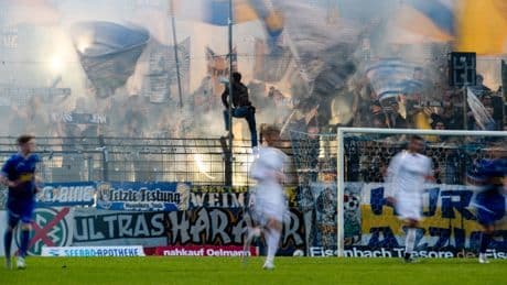 Es soll alles Ironie gewesen sein - Nach KI-Brief! Carl Zeiss Jena führt Verband vor