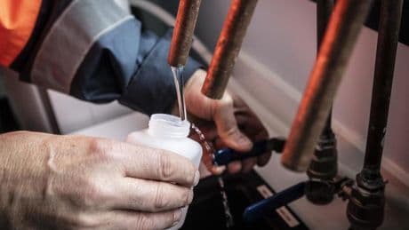 PFAS : 20 scientifiques alertent sur l’assaut des lobbies pour imposer leur définition des polluants éternels