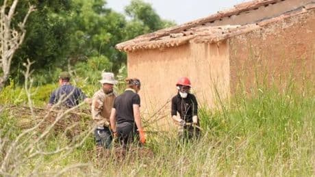 Madeleine McCann 'evidence' found in abandoned houses by search teams