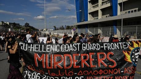 Naufrage de migrants en Grèce en 2023 : la responsabilité pénale des gardes-côtes grecs engagée
