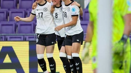 DFB-Frauen vor der EM: Und jetzt: viele Gespräche