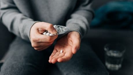 Taking paracetamol and ibuprofen together quietly fuelling one of the world’s biggest health threats, warn scientists