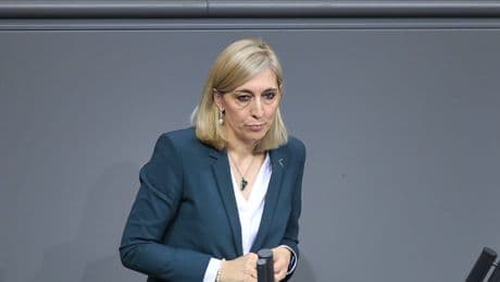 Gesundheitsministerin will „dramatische Lage“ der Krankenkassen verbessern