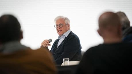 Las recetas de Joan Clos para solucionar el problema de la vivienda
