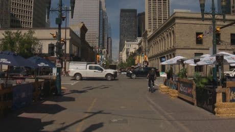 Stephen Avenue businesses threaten lawsuit against City of Calgary