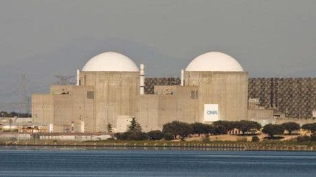 El Gobierno ignora las presiones y activa ya el primer gran contrato para cerrar la central nuclear de Almaraz