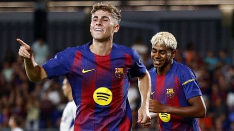 El Barça aplasta al Como en el Gamper y Ter Stegen supera una noche de nervios y tensión (5-0)