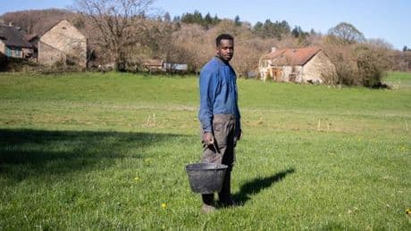 Dans la Creuse, la mobilisation pour régulariser un ouvrier agricole sans papiers, emblématique du manque de main-d’œuvre