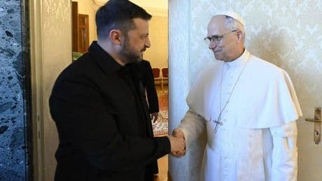 Zelenski pide ayuda al Papa para negociar la paz con Rusia