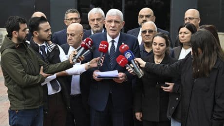 Dervişoğlu'ndan Türkeş'in kabrinde yaşanan olaylara ilişkin açıklama: Bu ayıp millete karşı yapılmıştır