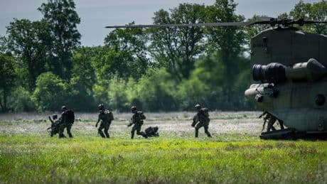 Nederlandse defensie-uitgaven voor het eerst sinds de jaren negentig boven 2 procent van bbp