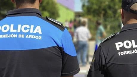 Detenido un policía municipal de Torrejón de Ardoz tras estrangular a un magrebí que intentaba robarle el móvil
