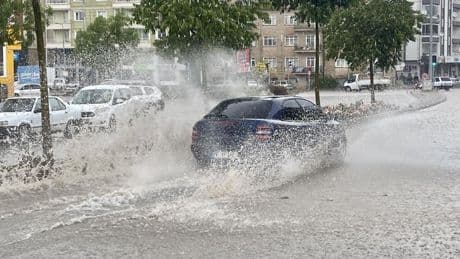 Meteoroloji’den Orta Karadeniz’e sağanak uyarısı