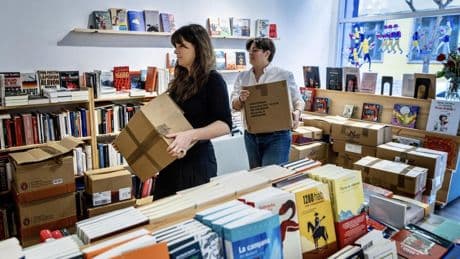 La edición de libros en catalán se concentra en tres grupos