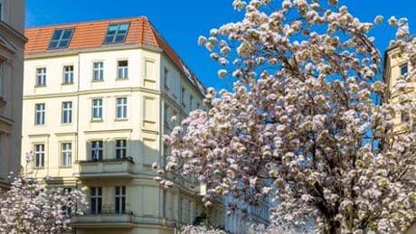 Immobilien: Wohnungen und Häuser verteuern sich nach längerer Zeit spürbar