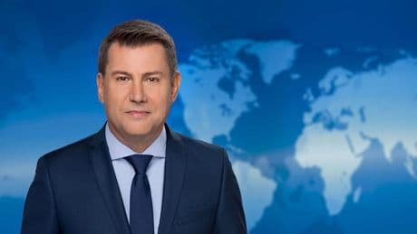 Jens Riewa: Moderator verschluckt Insekt während TV-Aufzeichnung