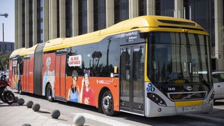 Campaña para acabar con el acoso a las mujeres en los autobuses metropolitanos