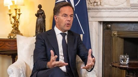 Rutte reagiert auf Drohnen-Vorfall - Nato-Chef zu Putin: „Hören Sie auf!“