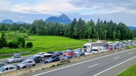 45 Kilometer langer Pfingst-Stau in Österreich