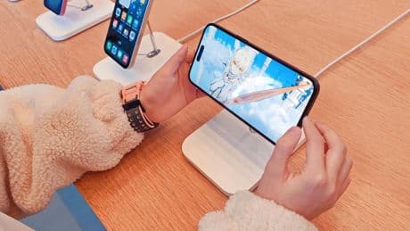 Apple iPhone 17 Pro Key Feature Canceled, Report Claims