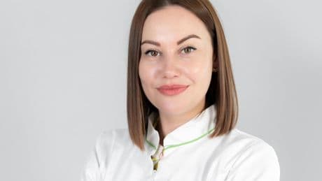 La Dra. Anastasiia Lapshyna alerta de la "cara de Ozempic": "Vemos a pacientes con mejor cuerpo, pero con la piel fatal"