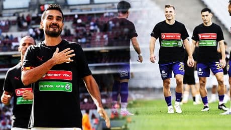 Süper Lig'de maçlar "Nefret yok, futbol var" protestosuyla başladı