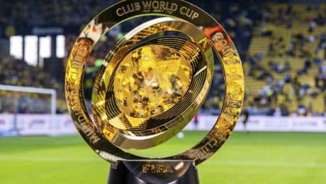 Gravur auf dem Weltpokal sorgt für Irritationen