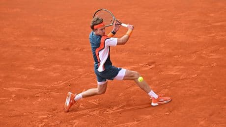 Tennis : le tenant du titre Andrey Rublev à terre dès le 3e tour à Madrid