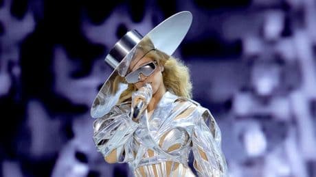 Beyoncé’s Tour Begins, And Fans Make Her Album A Top Performer Again