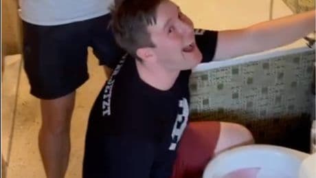 Junge oder Mädchen? - Gender-Reveal via Klospülung