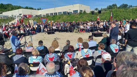 Sábado de homenajes, lágrimas y emoción en los subcampos de Mauthausen