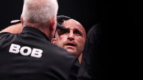 Fresh Alexander Volkanovski revelation could provide hint at UFC return date