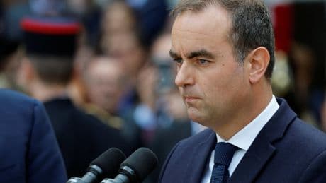 «Cinq ou six dossiers» : Sébastien Lecornu cherche un programme de gouvernement pour sortir de la crise politique