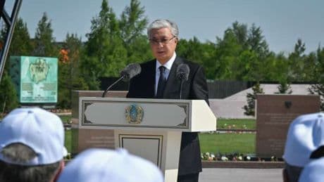 President Tokayev Pays Tribute to Victims of Political Repression and Famine at ALZHIR Memorial