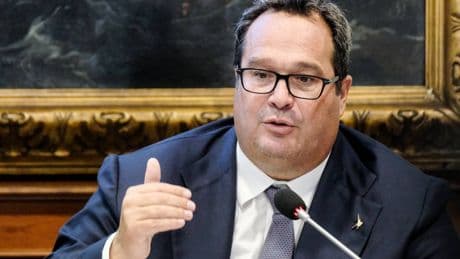 "L’età per la pensione non salirà". Il governo frena sulla legge Fornero