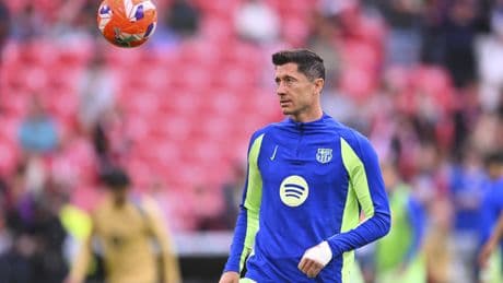 Robert Lewandowski'den dev teklife ret