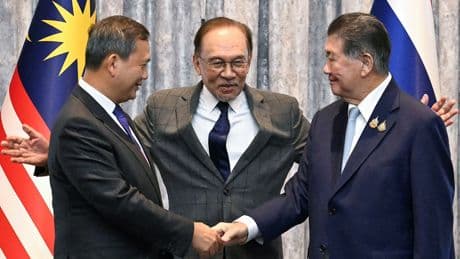 Einigung in Malaysia - Thailand und Kambodscha stimmen Waffenruhe zu