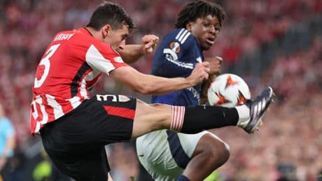 La polémica jugada que destrozó al Athletic y que desata la ira de todo Bilbao